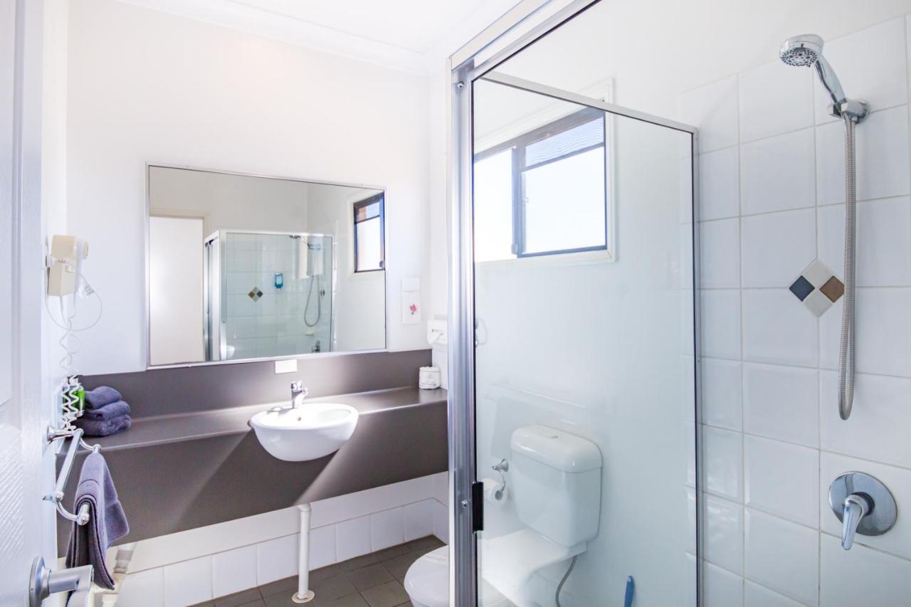 Ascot Lodge Motor Inn Kingaroy Extérieur photo