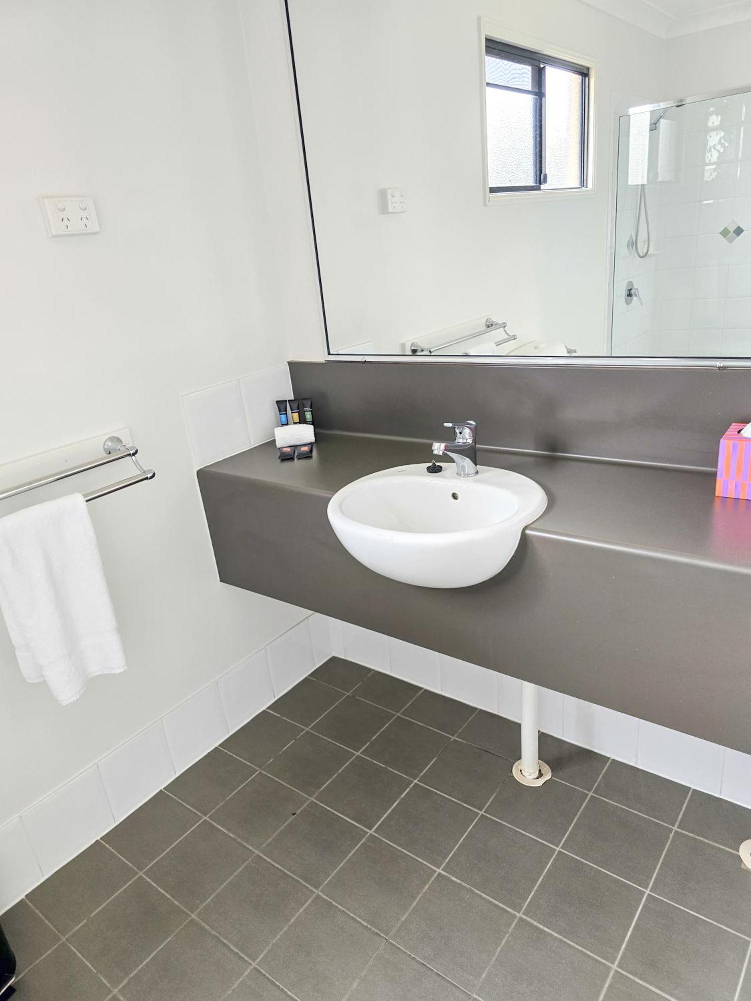 Ascot Lodge Motor Inn Kingaroy Extérieur photo