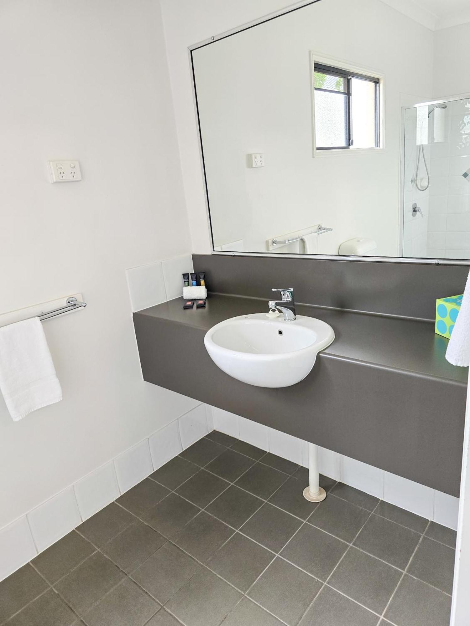Ascot Lodge Motor Inn Kingaroy Extérieur photo